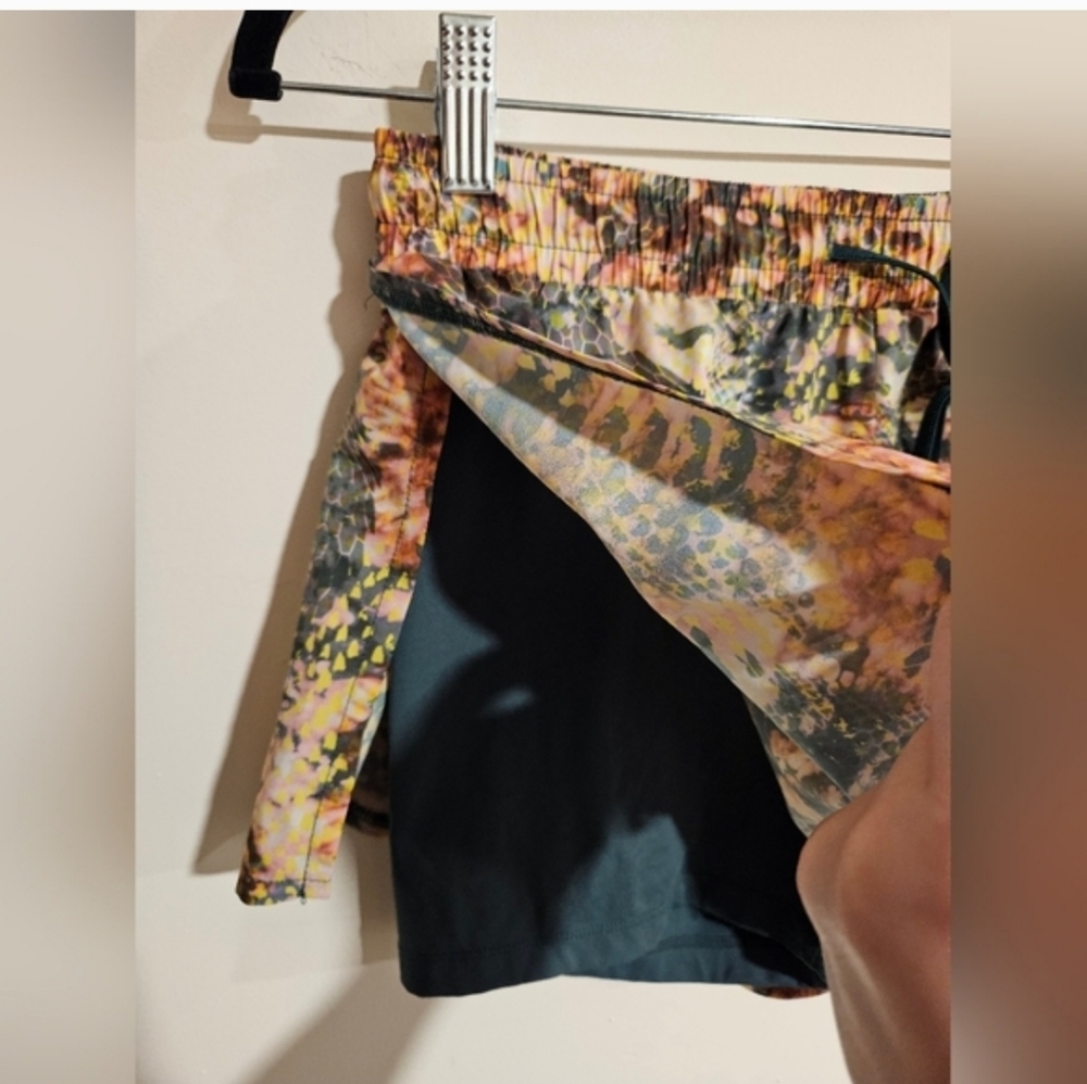 Shefit Running Shorts - Picture 3 of 5